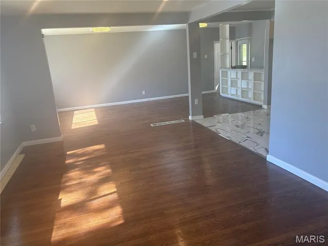 $215,000 | 1313 Northumberland Drive, St. Louis, MO 63137