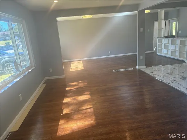 $215,000 | 1313 Northumberland Drive, St. Louis, MO 63137