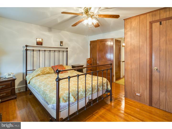 131 Overhill Road Upper Darby, PA 19082 - Photo 12 of 17