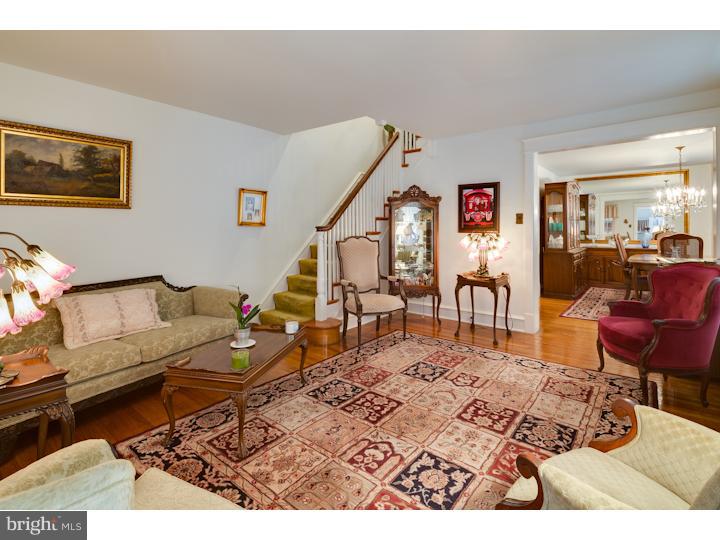 131 Overhill Road Upper Darby, PA 19082 - Photo 3 of 17