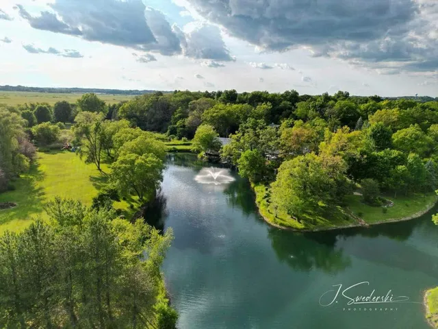 $775,000 | 5814 Highway 173, Richmond, IL 60071