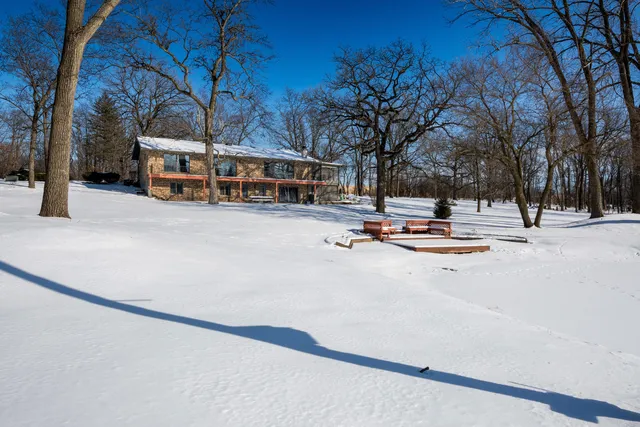 $775,000 | 5814 Highway 173, Richmond, IL 60071