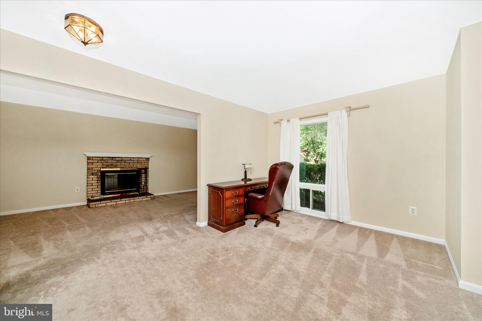 13001 Buccaneer Road Silver Spring, MD 20904 - Photo 21 of 58 Living Room 2