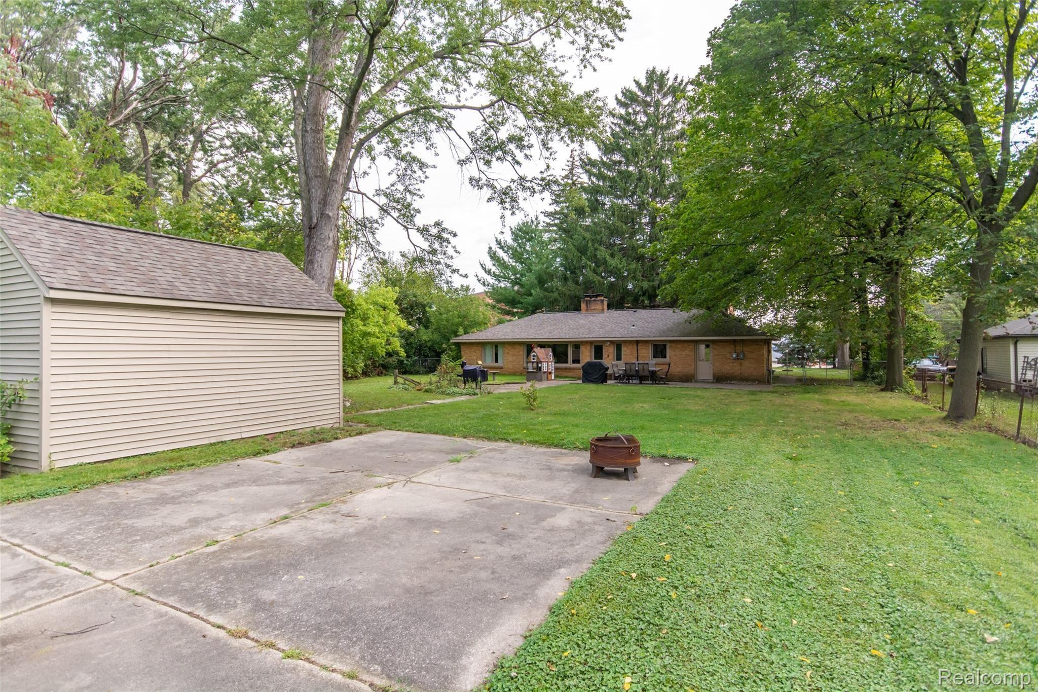 22921 Power Road Farmington, MI 48336 - Photo 35 of 40 DSC_2003.jpg