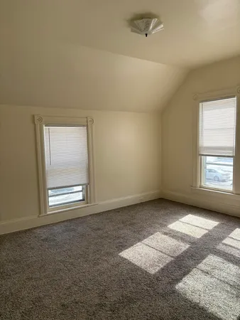 $850 | 205 Oak Street, Unit 2, Ypsilanti, MI 48198