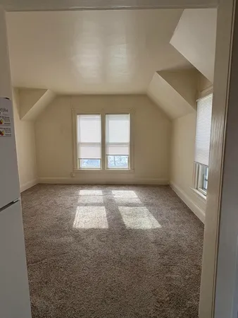$850 | 205 Oak Street, Unit 2, Ypsilanti, MI 48198