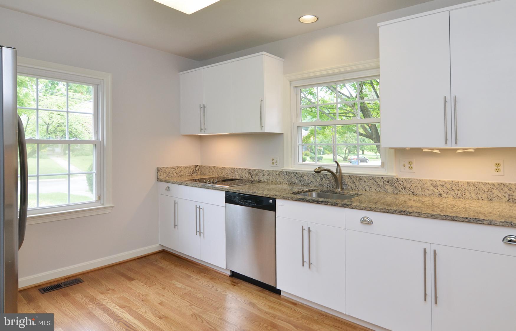 7208 Marbury Road Bethesda, MD 20817 - Photo 7 of 30 Kitchen