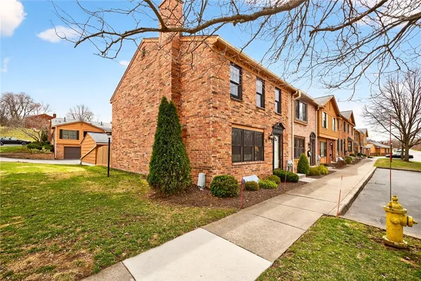 $319,000 | 38 Huxley Way, Perinton, NY 14450