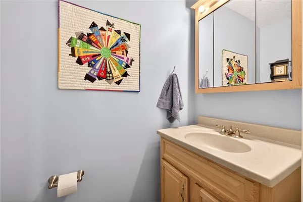 $319,000 | 38 Huxley Way, Perinton, NY 14450