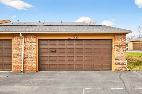 $319,000 | 38 Huxley Way, Perinton, NY 14450