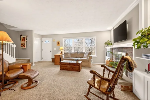 $319,000 | 38 Huxley Way, Perinton, NY 14450