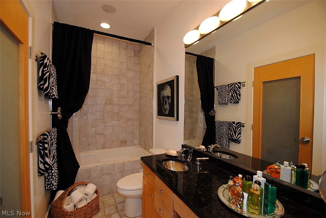 2333 Edgehill Road Cleveland, OH 44106 - Photo 22 of 33 Gallery Image 22