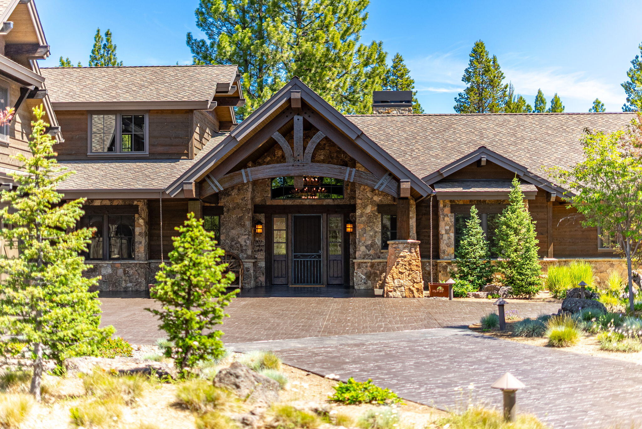 56545 Sunstone Loop, Unit 121 Bend, OR 97707 - Photo 2 of 148 7-web-or-mls-Riley Visuals-7