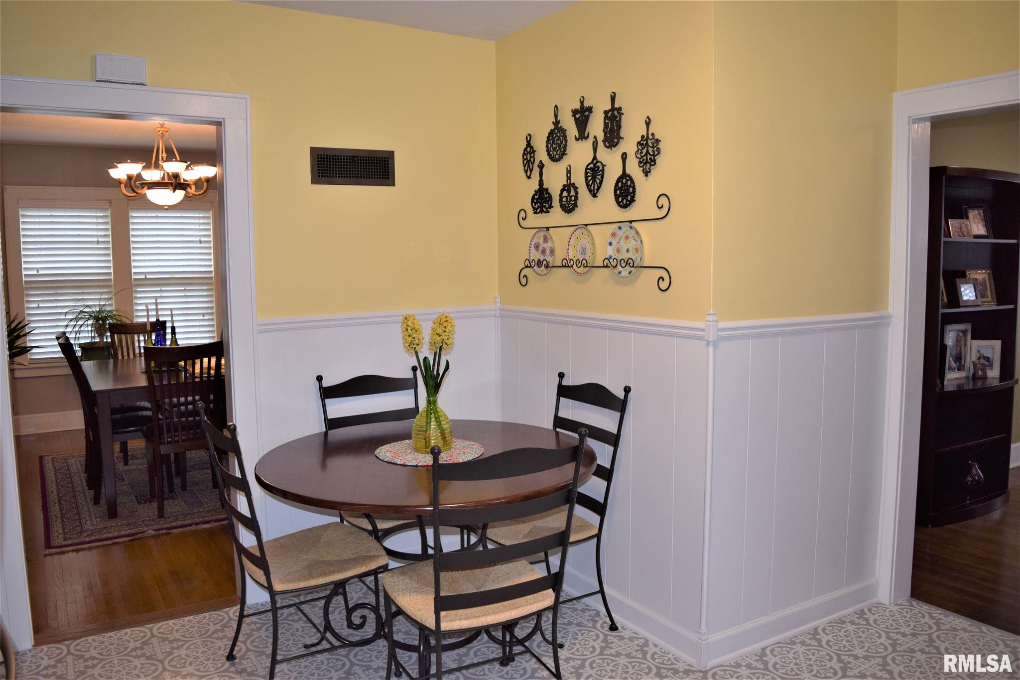 1729 Mound Road Jacksonville, IL 62650 - Photo 12 of 47 Gallery Image 12
