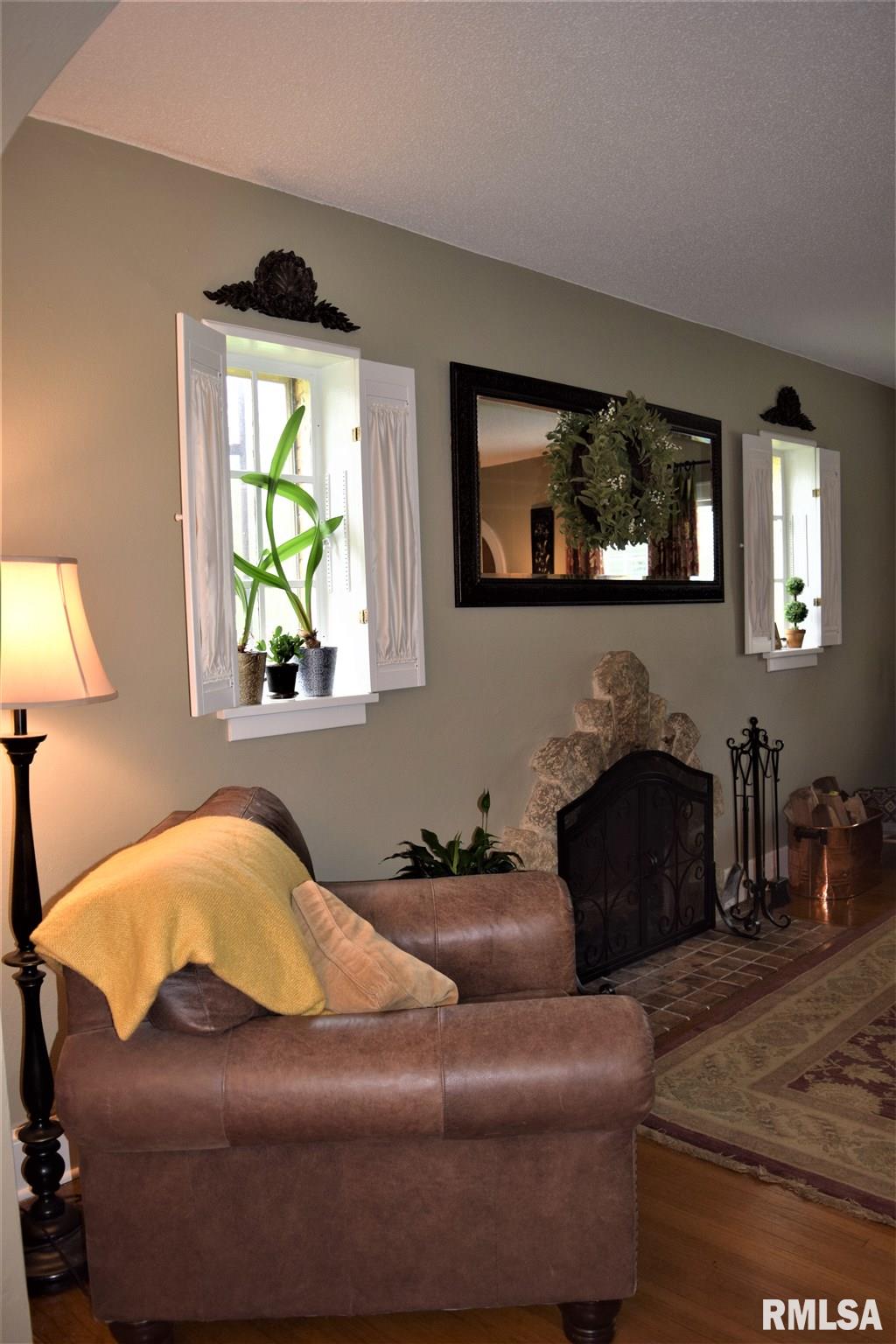 1729 Mound Road Jacksonville, IL 62650 - Photo 20 of 47 Gallery Image 20