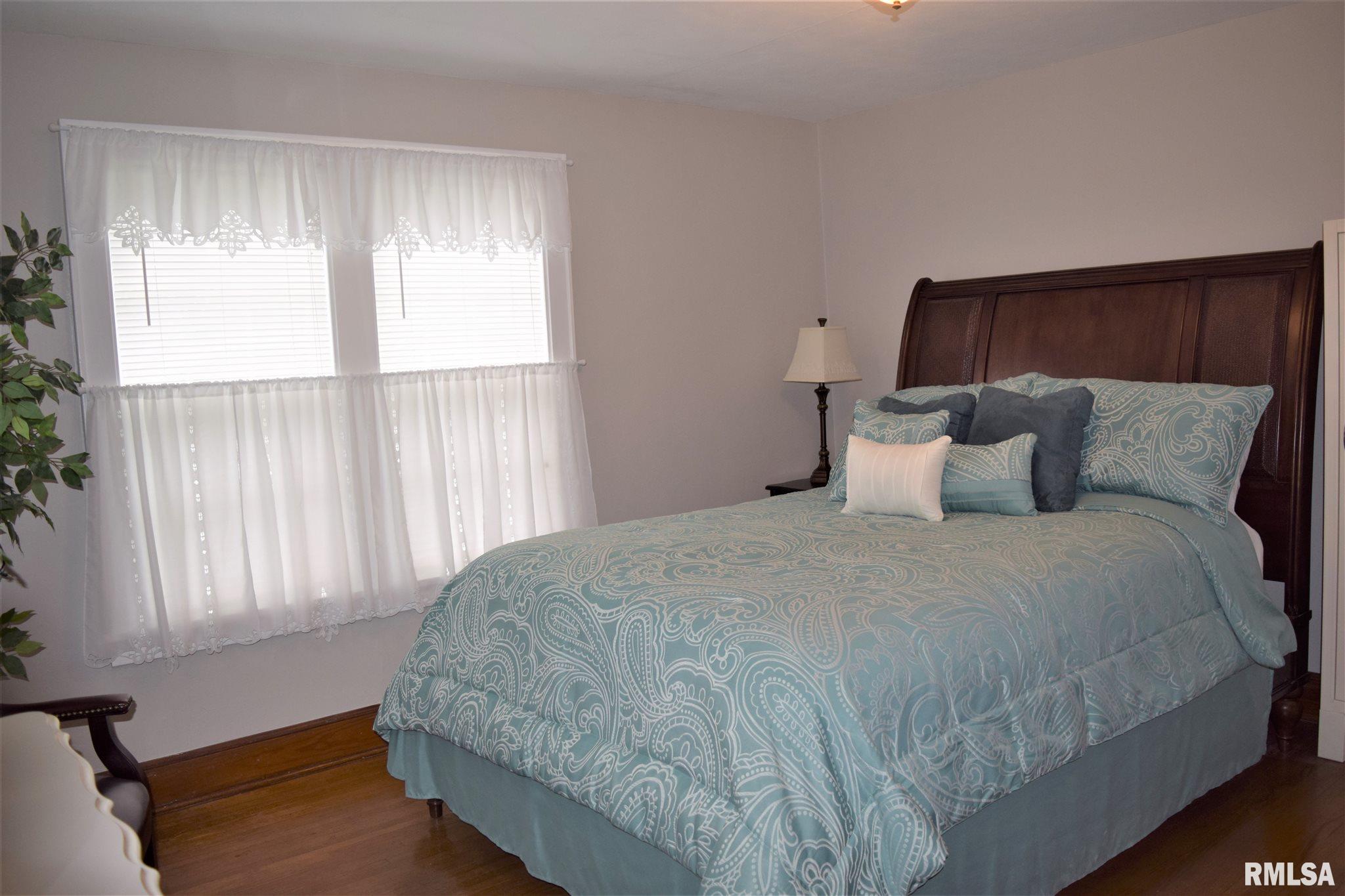 1729 Mound Road Jacksonville, IL 62650 - Photo 25 of 47 Gallery Image 25
