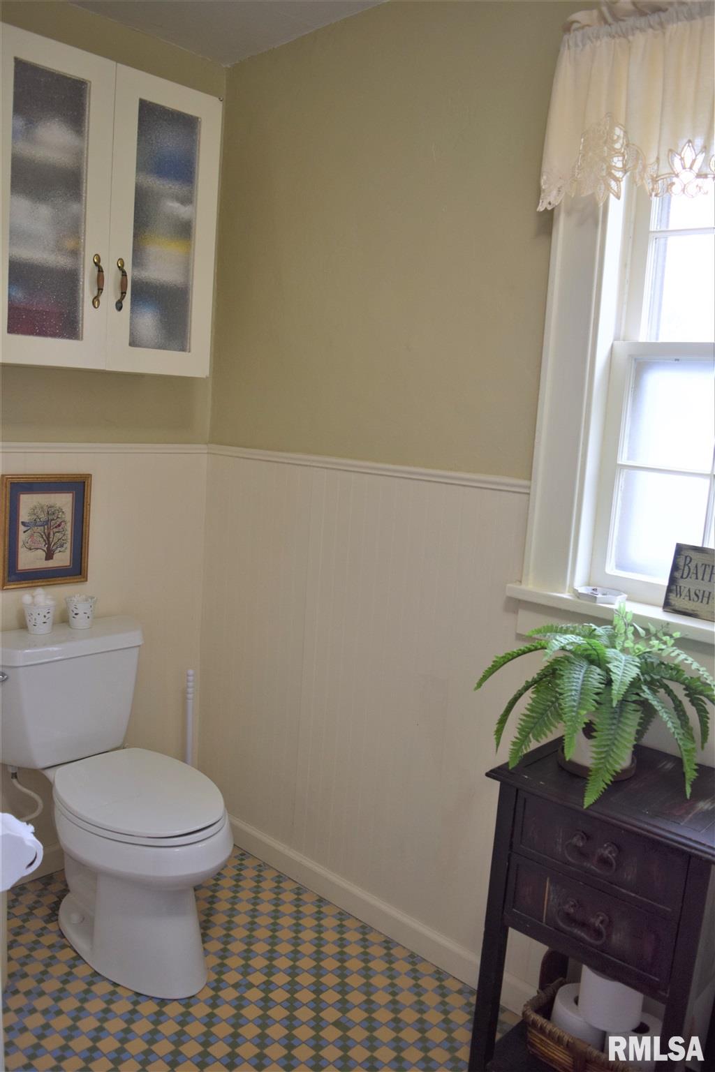 1729 Mound Road Jacksonville, IL 62650 - Photo 28 of 47 Gallery Image 28