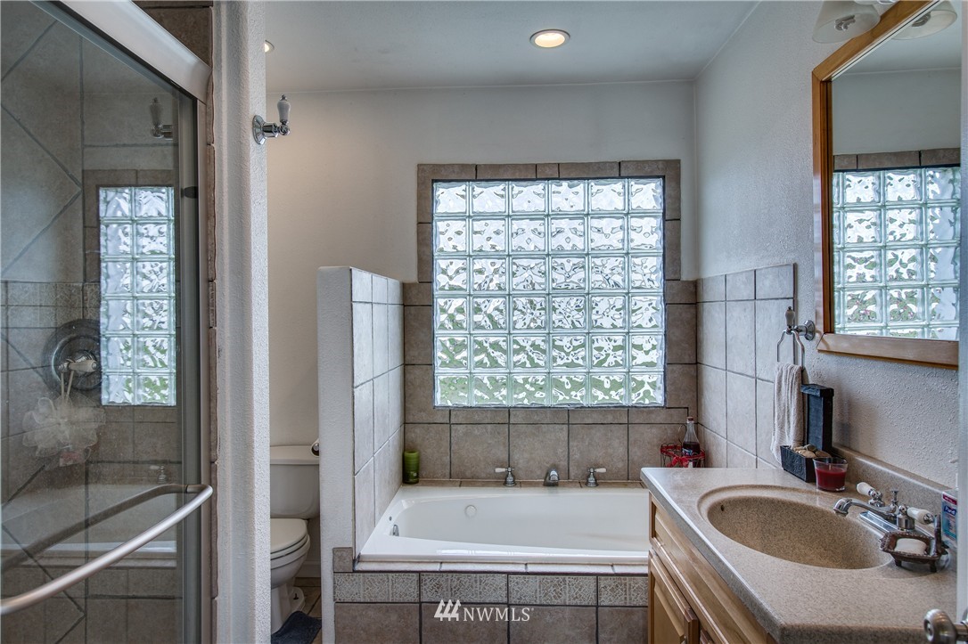 3372 Mountain View Road Ferndale, WA 98248 - Photo 11 of 25 Gallery Image 11
