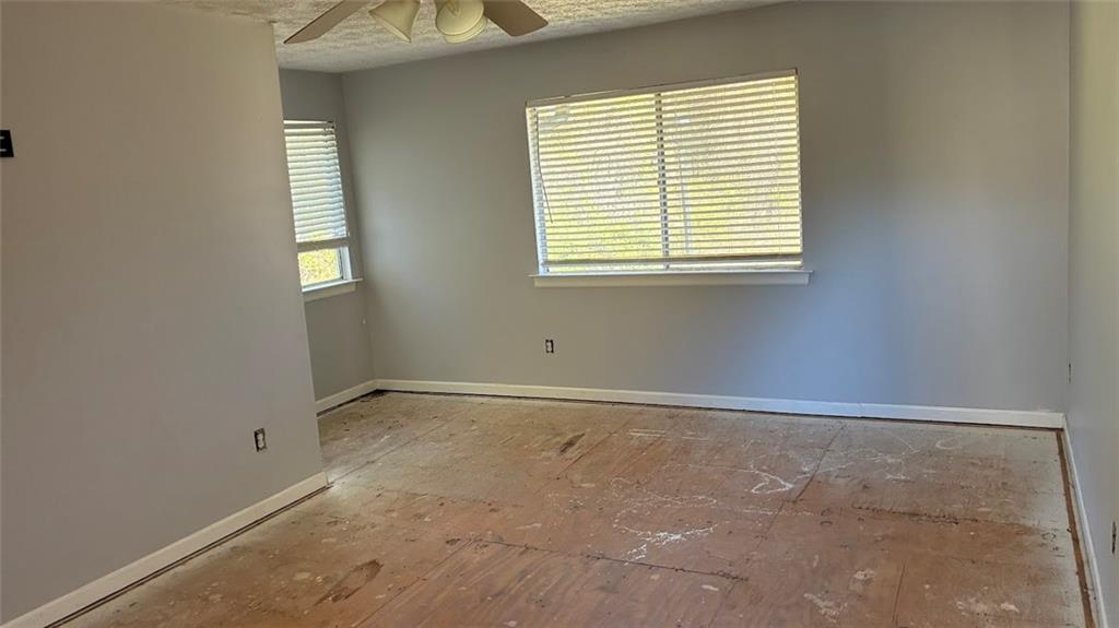3800 Kensingwood Trace Decatur, GA 30032 - Photo 35 of 58 a view of an empty room with a window