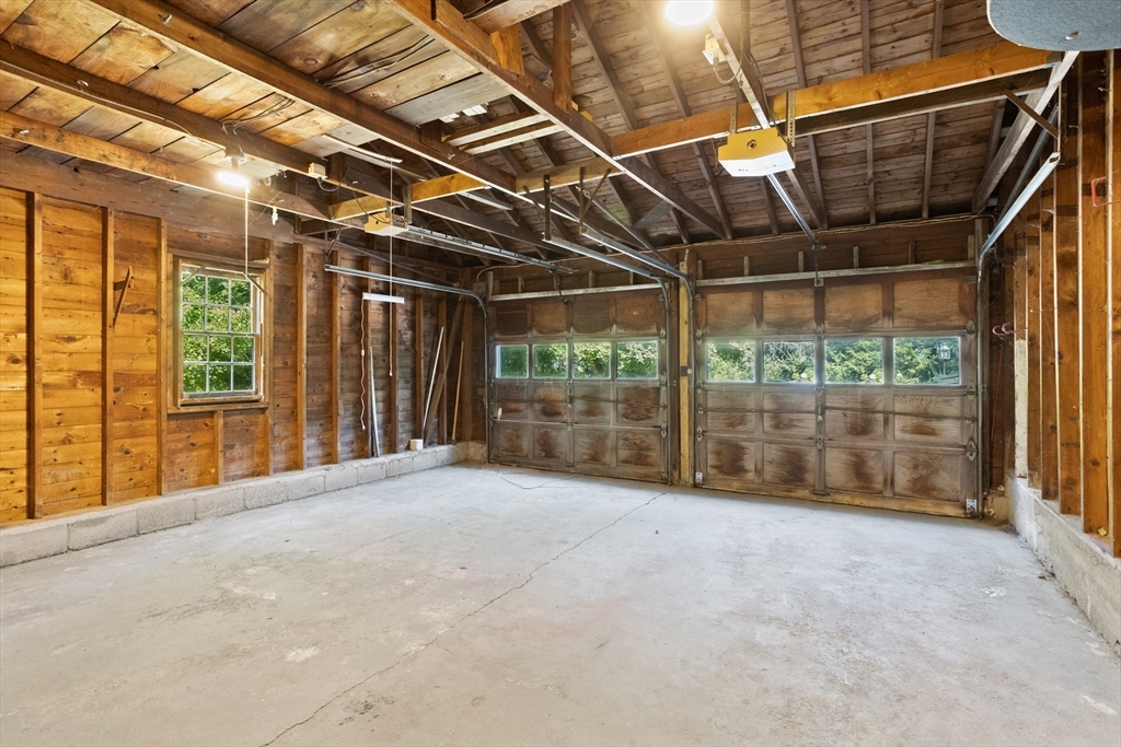 4 Meadowbrook Road Dover, MA 02030 - Photo 22 of 27 Gallery Image 22