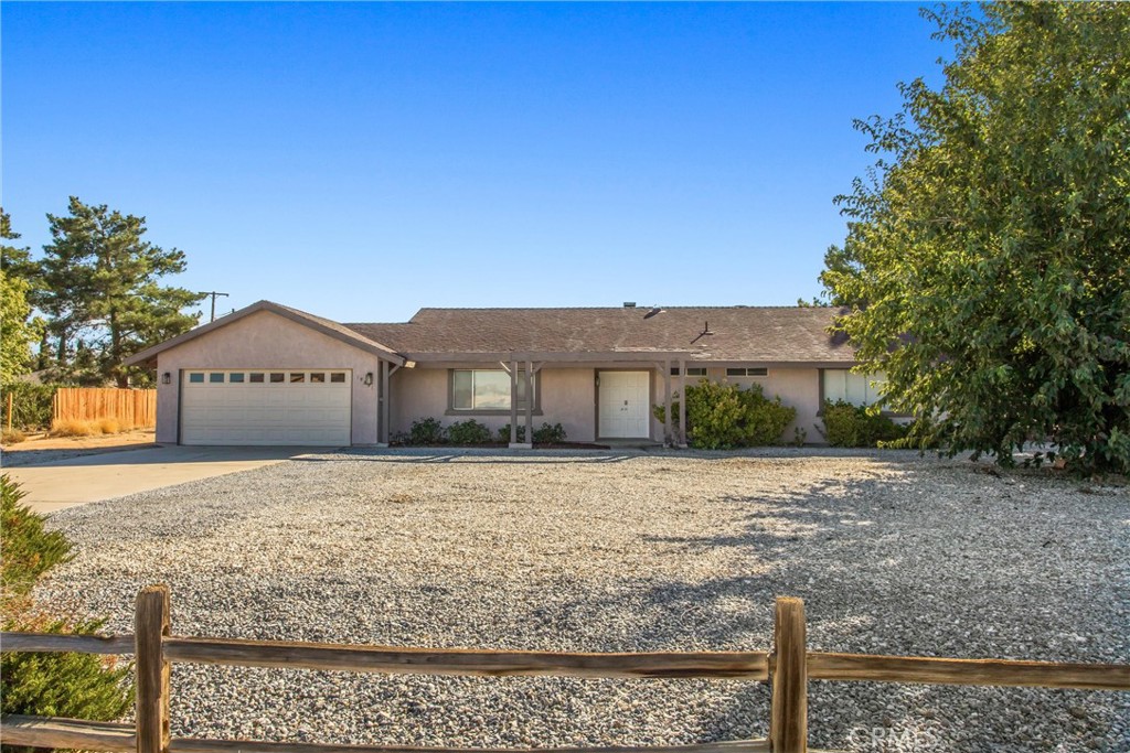 19891 Talihina Road Apple Valley, CA 92307 - Photo 4 of 41