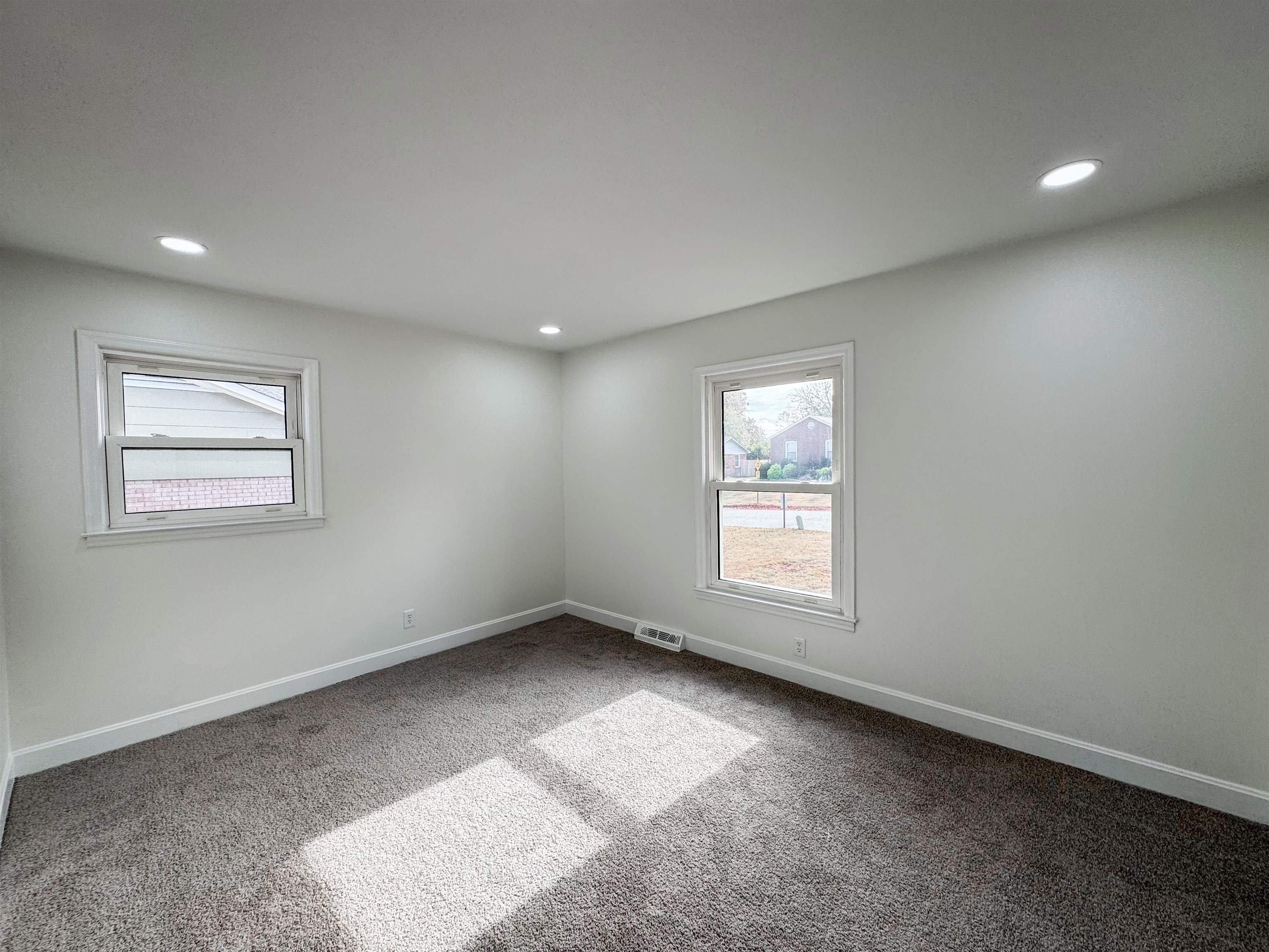 1484 Dover Road Spartanburg, SC 29301 - Photo 16 of 23