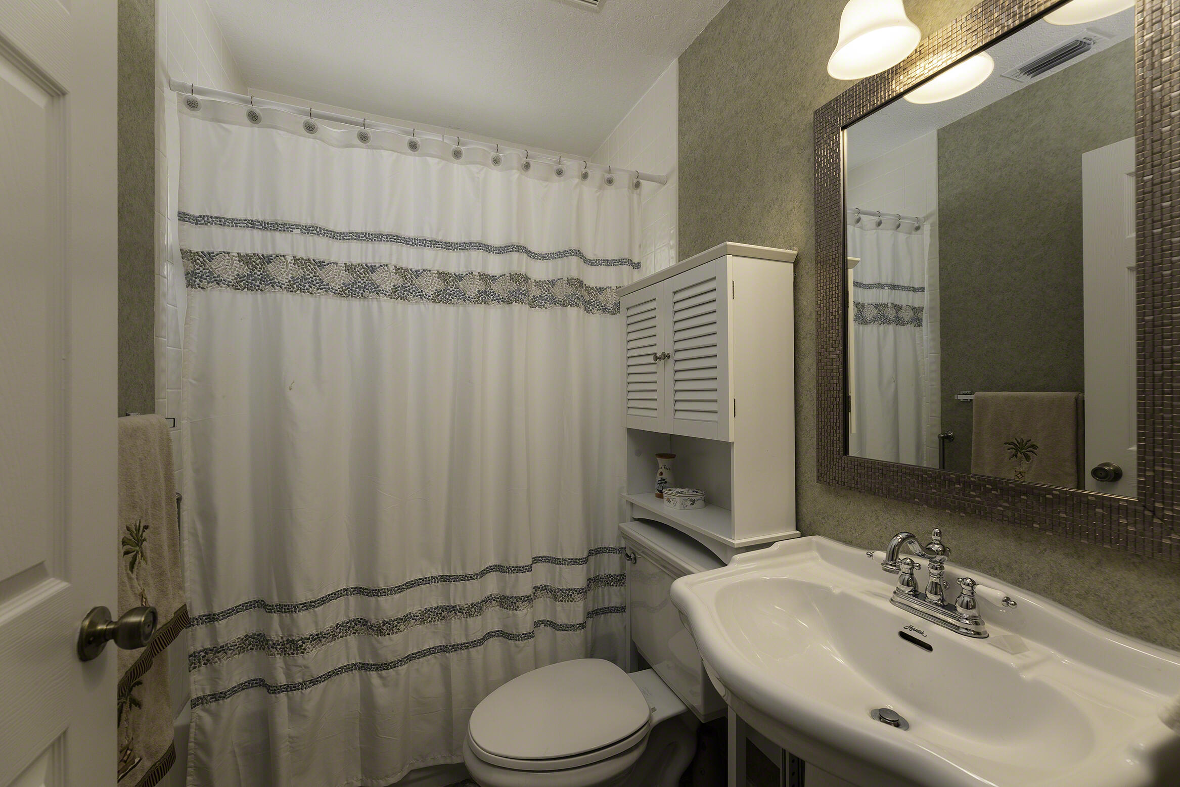 128 Cove Road Greenacres, FL 33413 - Photo 28 of 40 E05A2535