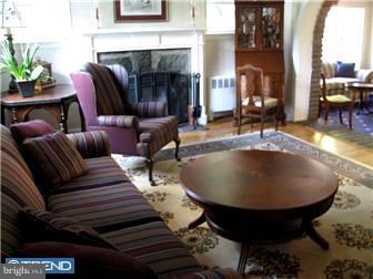 950 Union Meeting Road Blue Bell, PA 19422 - Photo 2 of 12 Living Room
