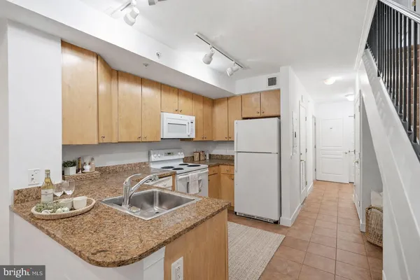 $3,500 | 616 E Street Northwest, Unit 447, Washington, DC 20004