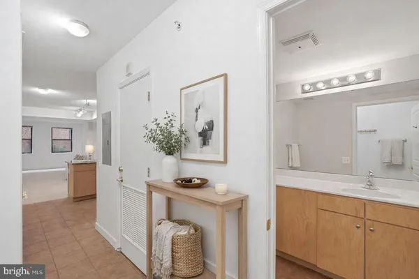 $3,500 | 616 E Street Northwest, Unit 447, Washington, DC 20004