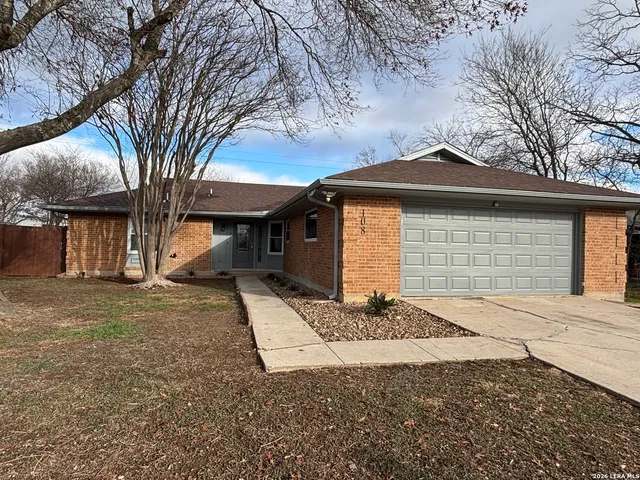 $1,800 | 108 Dobie Boulevard, Cibolo, TX 78108