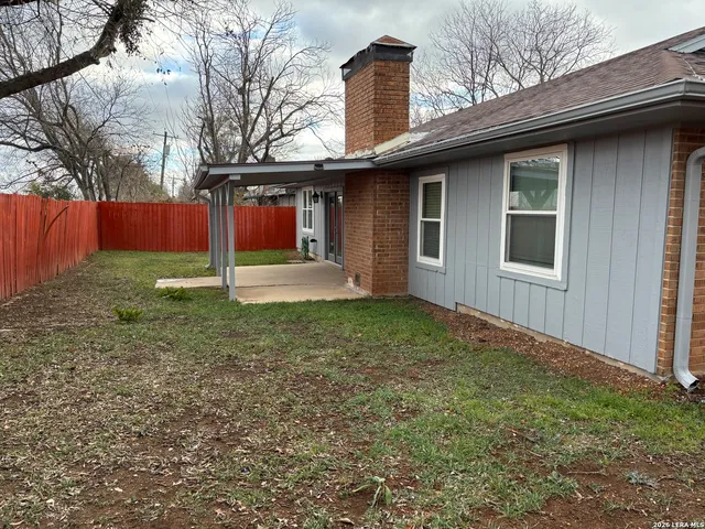 $1,800 | 108 Dobie Boulevard, Cibolo, TX 78108