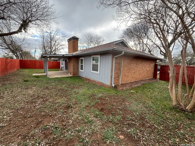 $1,800 | 108 Dobie Boulevard, Cibolo, TX 78108