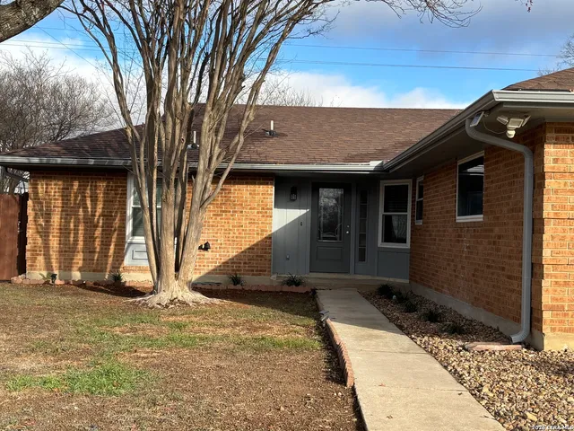 $1,800 | 108 Dobie Boulevard, Cibolo, TX 78108