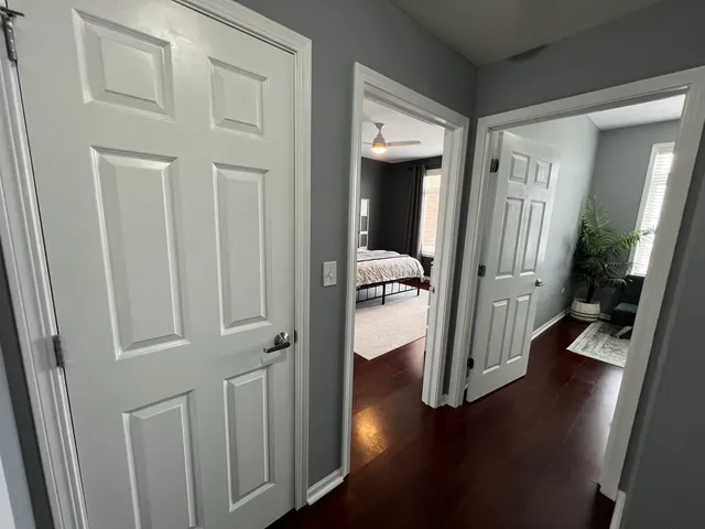 $305,000 | 390 Western Avenue, Unit 706, Des Plaines, IL 60016