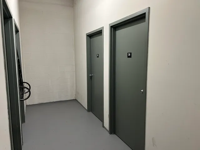 $305,000 | 390 Western Avenue, Unit 706, Des Plaines, IL 60016