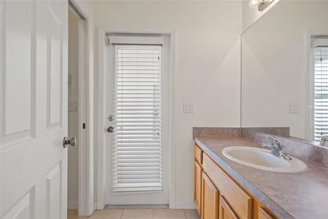 $360,000 | 518 York Dale Drive, Ruskin, FL 33570