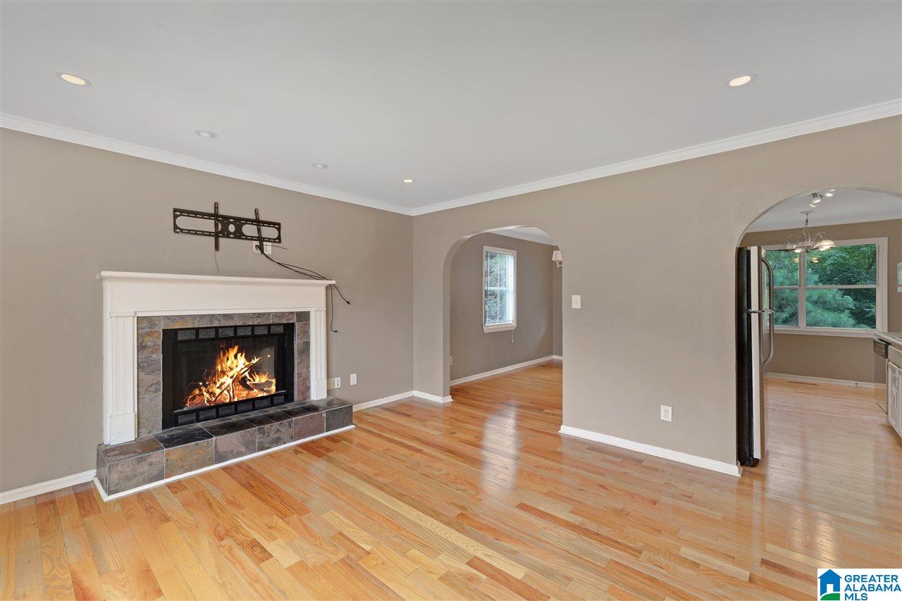 1925 Huntington Lane Birmingham, AL 35214 - Photo 4 of 28