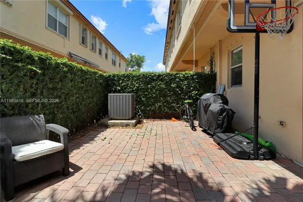 $2,900 | 12808 Southwest 132nd Terrace, Miami, FL 33186