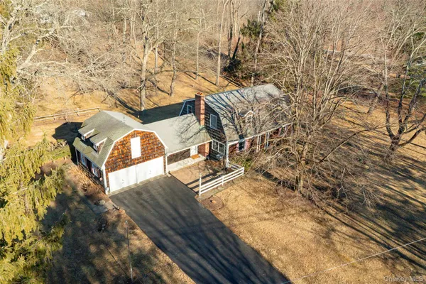 $450,000 | 4 Mc Allister Drive, Pleasant Valley, NY 12569
