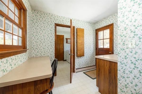 $450,000 | 4 Mc Allister Drive, Pleasant Valley, NY 12569