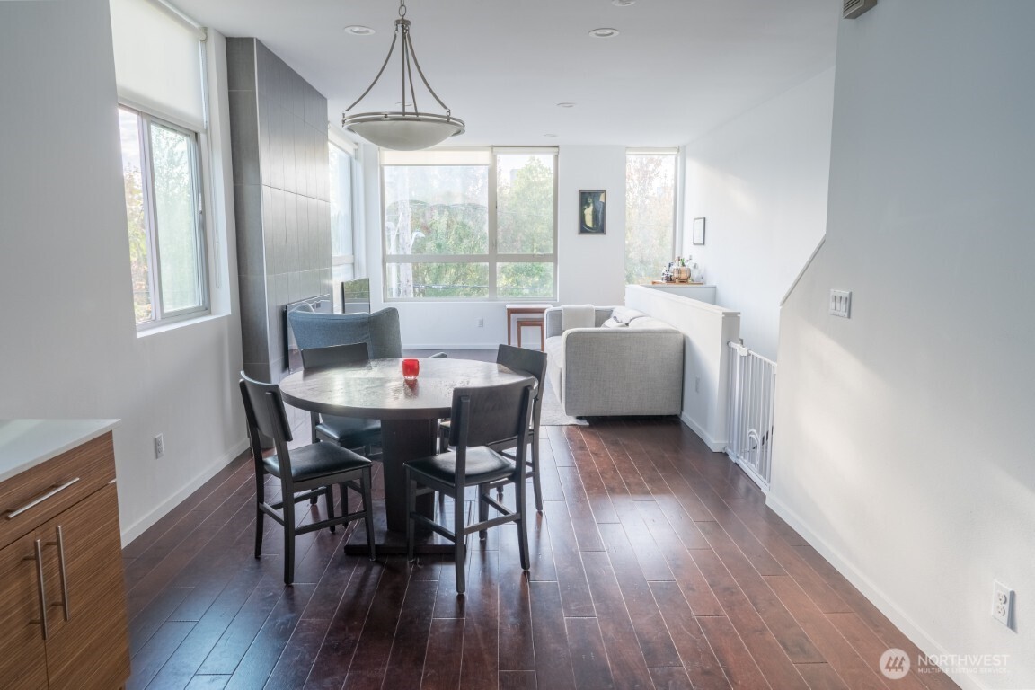 206 22nd Avenue, Unit A Seattle, WA 98122 - Photo 12 of 37