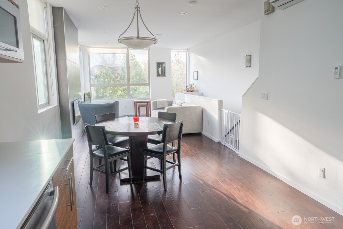 206 22nd Avenue, Unit A Seattle, WA 98122 - Photo 13 of 37