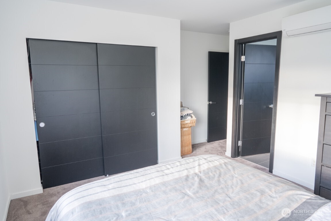 206 22nd Avenue, Unit A Seattle, WA 98122 - Photo 26 of 37