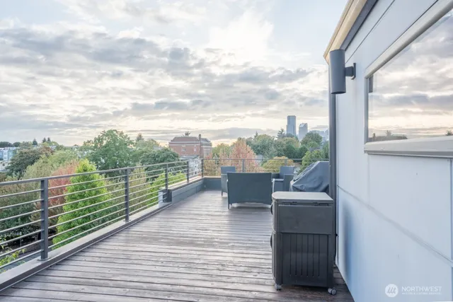 $4,350 | 206 22nd Avenue, Unit A, Seattle, WA 98122