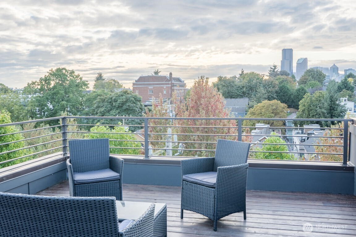 206 22nd Avenue, Unit A Seattle, WA 98122 - Photo 37 of 37