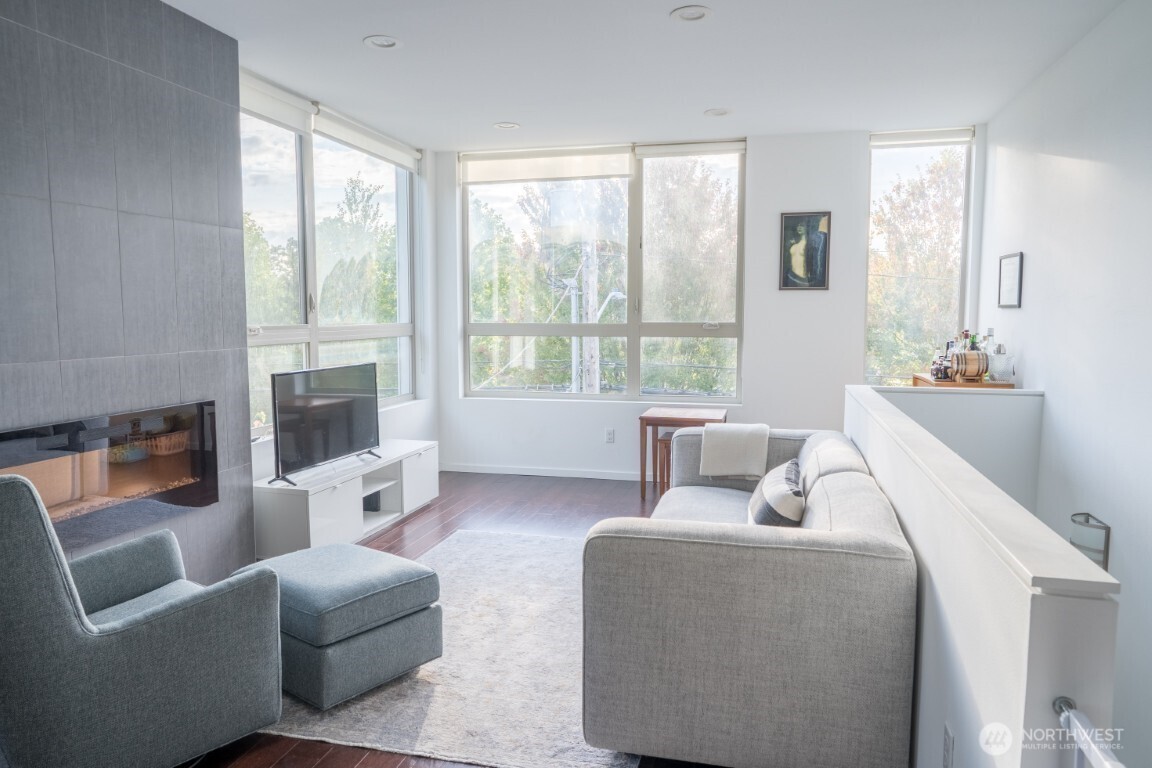 206 22nd Avenue, Unit A Seattle, WA 98122 - Photo 10 of 37