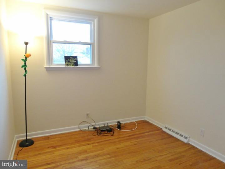 102 Green Ridge Road Voorhees, NJ 08043 - Photo 16 of 25 Bedroom 3