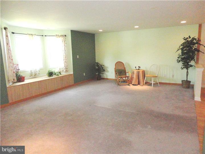 102 Green Ridge Road Voorhees, NJ 08043 - Photo 8 of 25 Family Room