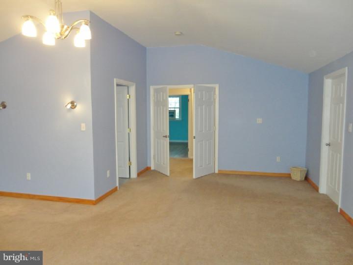 102 Green Ridge Road Voorhees, NJ 08043 - Photo 10 of 25